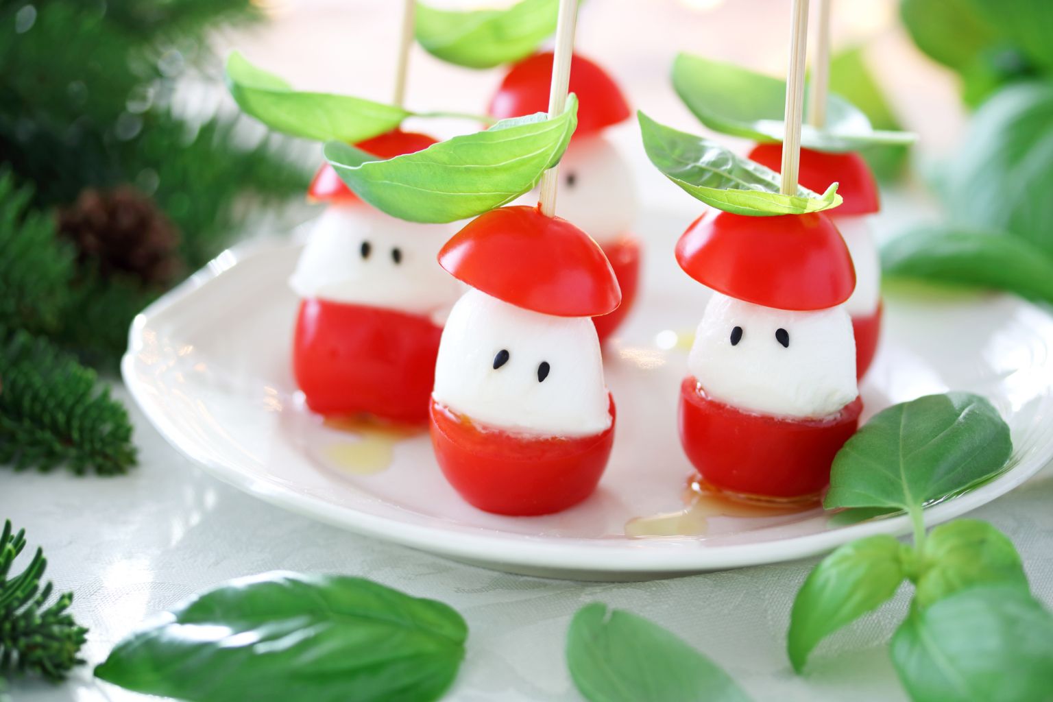 カプレーゼのクリスマスリース レシピ