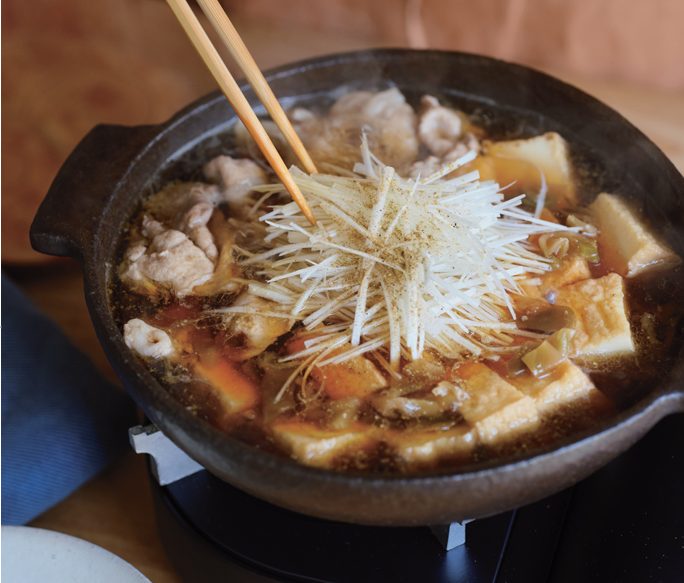 材料を切って煮たら出来上がり！】今夜も白いご飯と「おかず鍋」