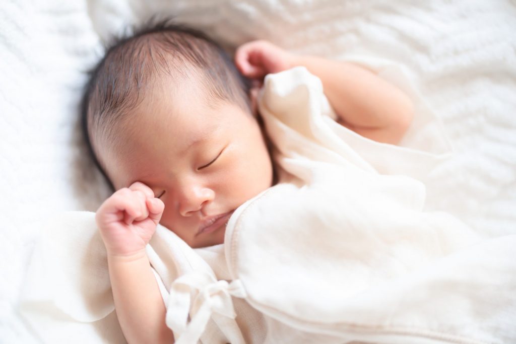 赤ちゃんのぐずり期「メンタルリープ」とは？月齢別の特徴を紹介[助産師監修]