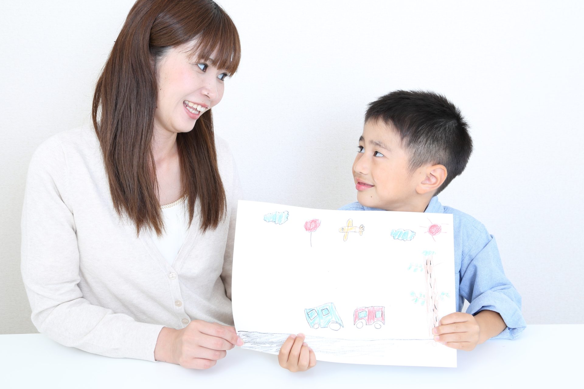 年末年始は「ほめ」の大チャンス！叱らずに子どものやる気を引き出す方法[専門家監修]