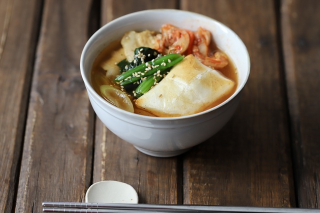もちとキムチのスープ