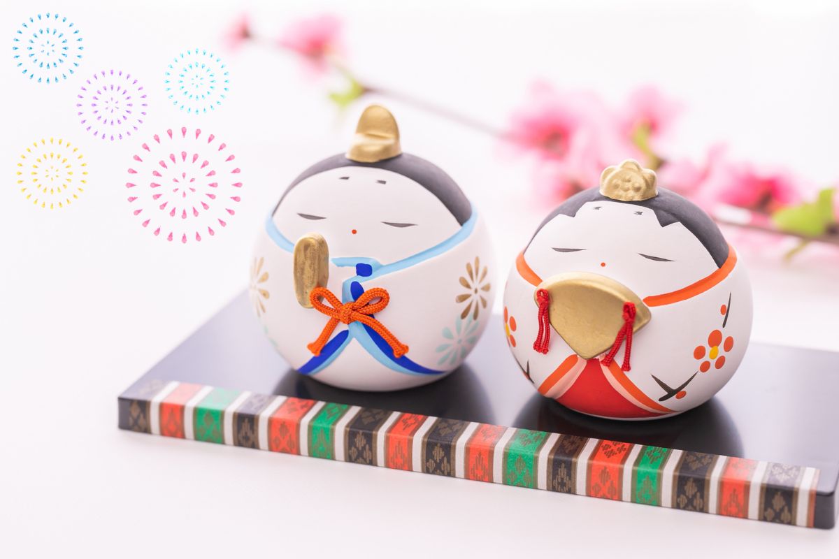 【2026年版】「ひな祭り」とは？意味や由来、ひな人形を飾る時期や場所などをわかりやすく解説