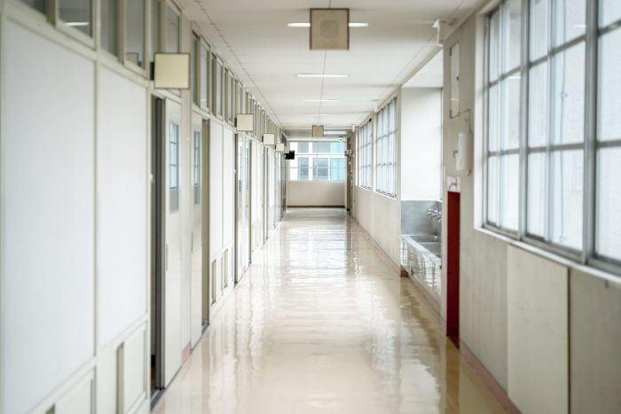 【新学期が憂鬱…】「学校なんて行かなくていい」はＯＫ？ 不登校の子への「毒になる言葉と薬になる言葉」[心理カウンセラー監修]