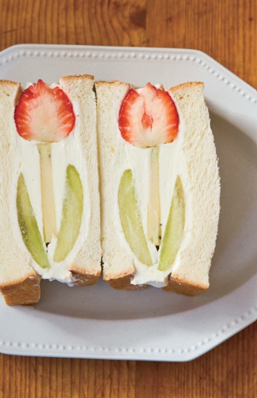 チューリップフルーツサンド