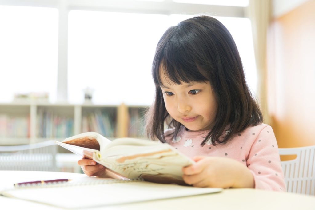好きな遊びに夢中なとき、子どもの脳では何が起きている?【脳科学者に聞く】“好き”が脳育になる理由