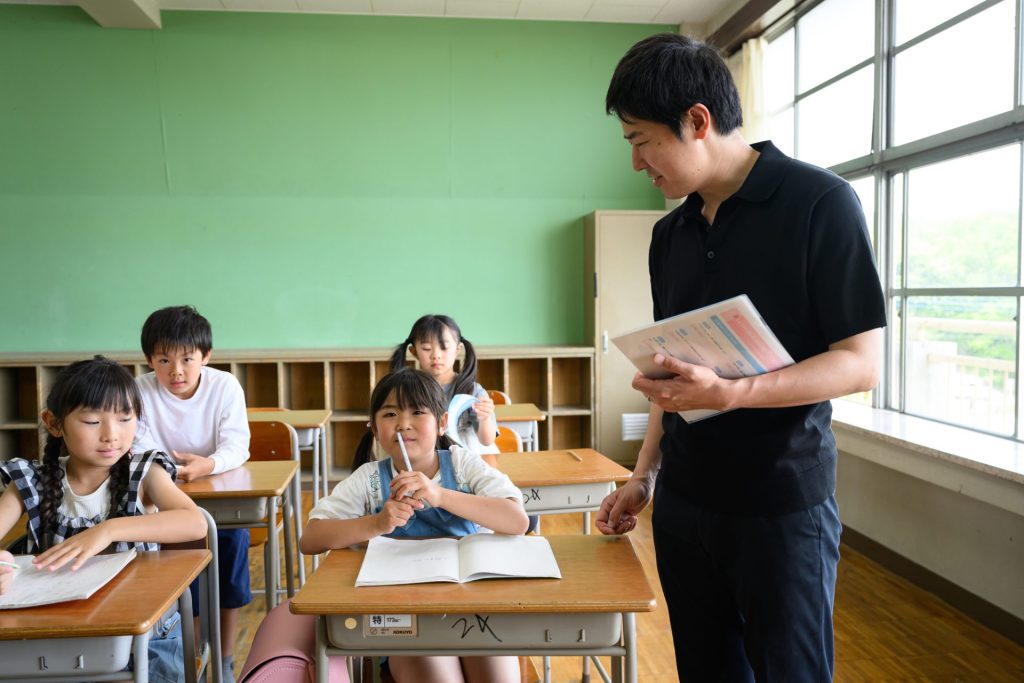 【子どもが変わる言葉かけ】家庭でも試したい、教師が実践している子どもとの関わり方