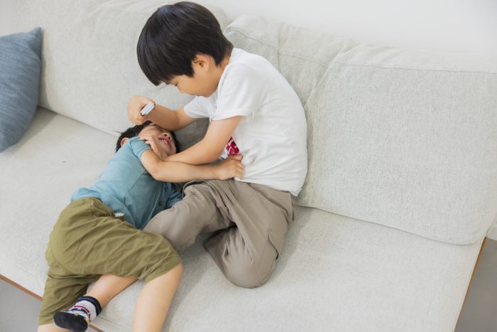 【発達特性の子の困った行動】子どもの不安を減らす「引き算のかかわり」とは
