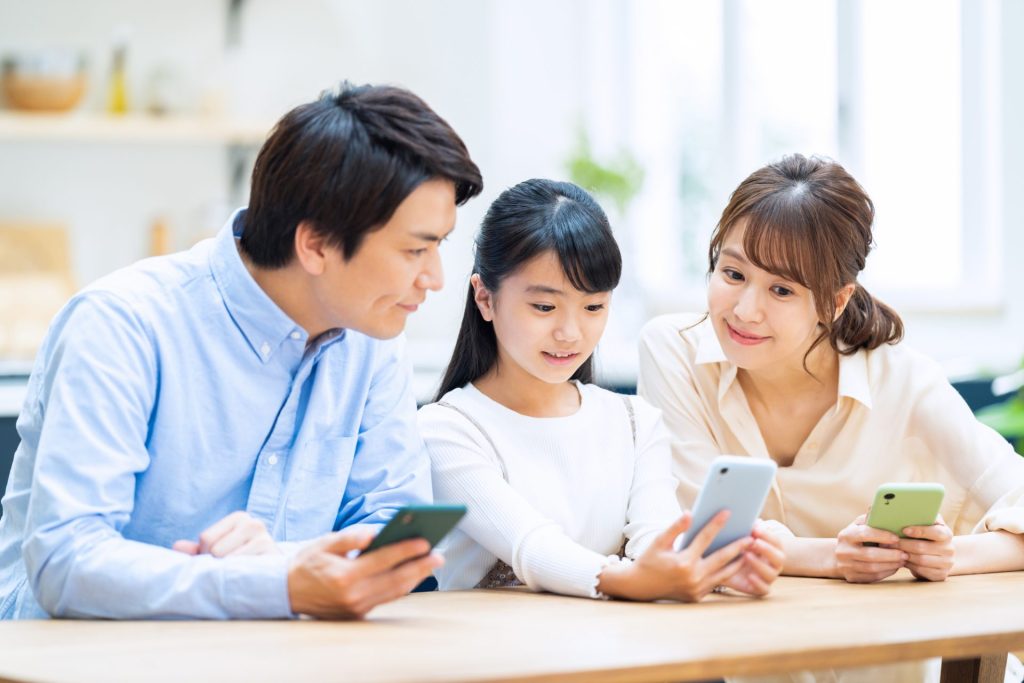【生成AI時代の子育てで大切にしたいこと】AI依存にさせず、考える力を高める「6つの視座」とは［専門家監修］