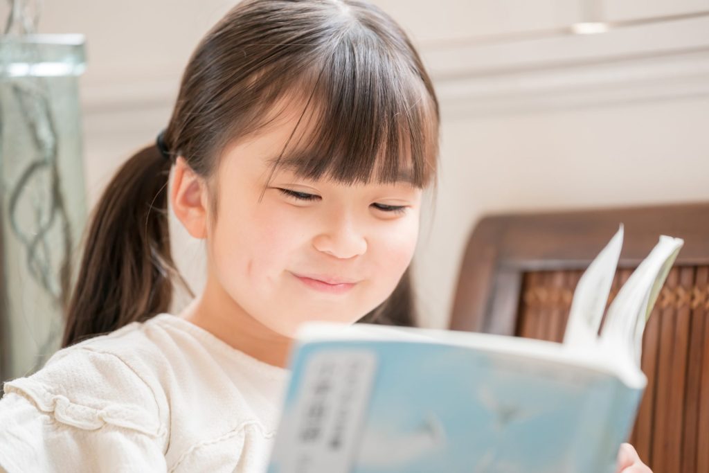 「文字通りに受け取る」ことの危うさとは？SNS時代こそ必要な「真の読解力」の育て方【国語教育専門家監修】